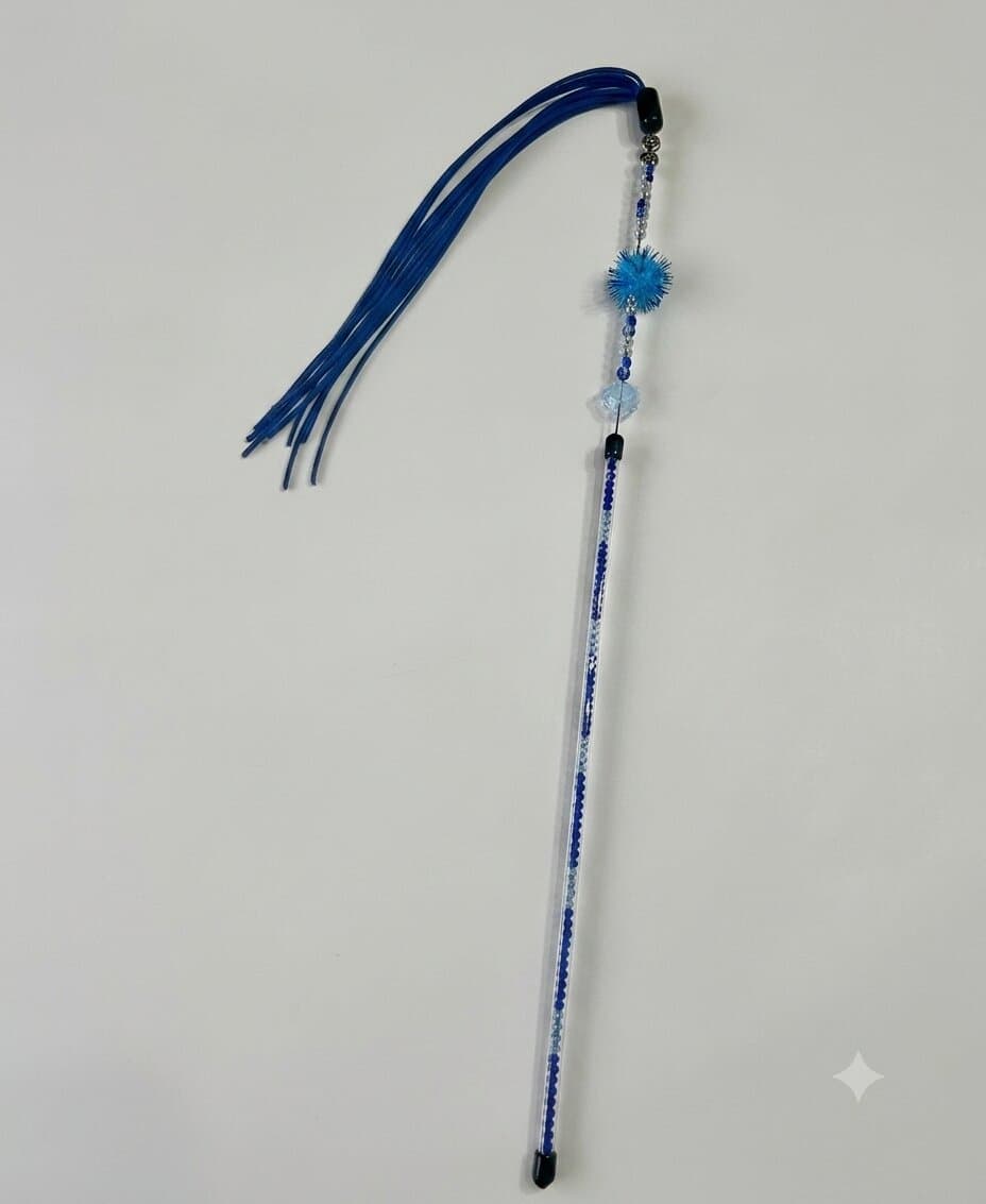 Plumeau artisanal Plum'Mél — modèle Grand lacet pompom